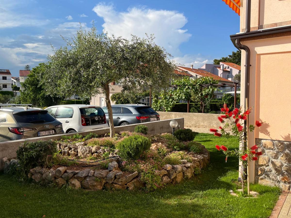 Apartman Ruza Krk Town Exterior foto